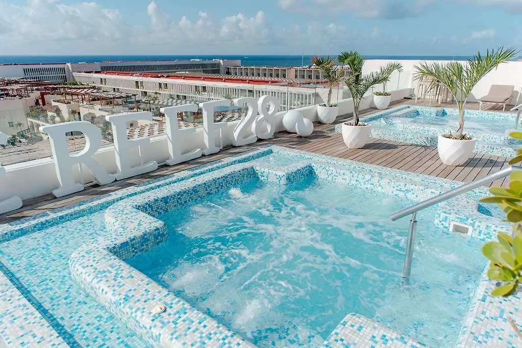 The Reef 28 Hotel Playa del Carmen
